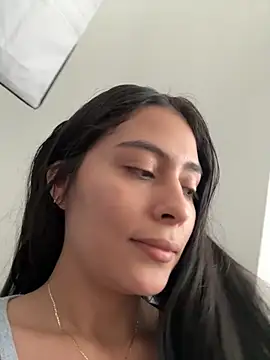 Snapshot of Sophie__Foxxx chatting on October 18, 2025, 9:39 pm Sophie Foxxx online show from October 18, 2025, 9:39 pm