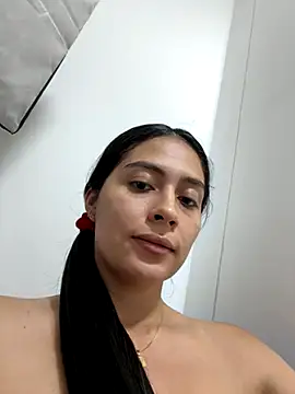 Snapshot of Sophie__Foxxx chatting on October 13, 2025, 1:18 am Sophie Foxxx online show from October 13, 2025, 1:18 am