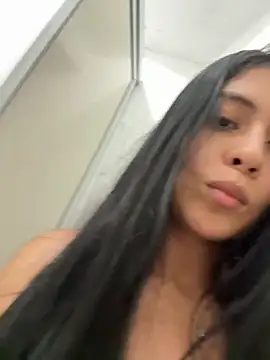 Snapshot of Sophie__Foxxx chatting on March 18, 2025, 10:48 pm Sophie Foxxx online show from March 18, 2025, 10:48 pm