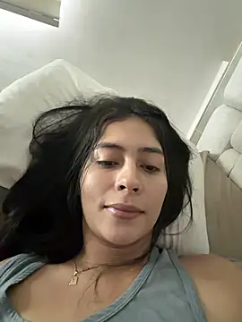 Sophie  Foxxx online show from April 10, 2026, 1:40 pm