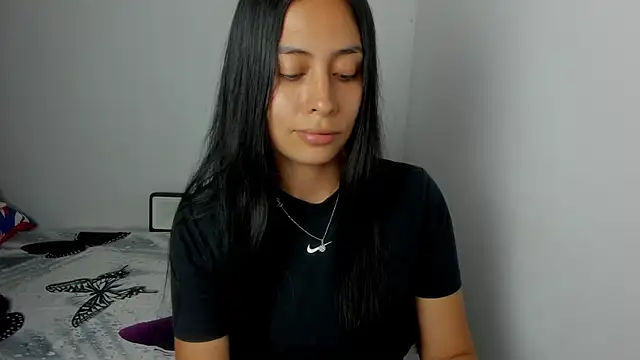 Snapshot of Sophie__Foxxx chatting on March 11, 2025, 10:42 pm Sophie Foxxx online show from March 11, 2025, 10:42 pm