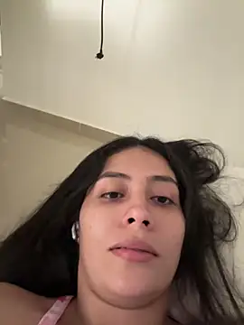 Snapshot of Sophie__Foxxx chatting on September 25, 2025, 5:46 am Sophie Foxxx online show from September 25, 2025, 5:46 am