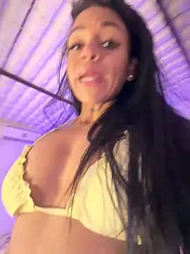 Charly  online show from April 7, 2026, 3:30 am