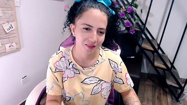 samantha baby  online show from March 6, 2026, 6:14 pm