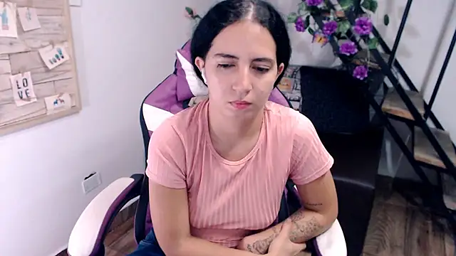 samantha baby  online show from March 24, 2026, 11:49 pm