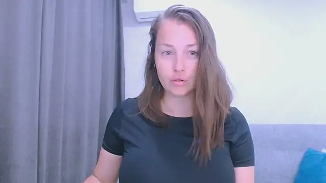 Snapshot of LesleySweet chatting on September 14, 2025, 12:16 pm LesleySweet online show from September 14, 2025, 12:16 pm