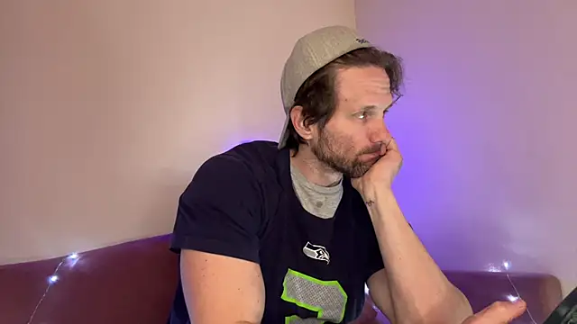 alexmannd online show from December 4, 2025, 5:34 pm