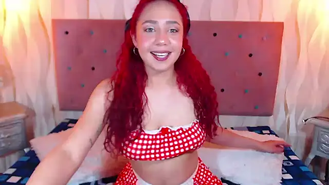 Snapshot of IsabelaLatina chatting on November 27, 2025, 8:09 pm IsabelaLatina online show from November 27, 2025, 8:09 pm