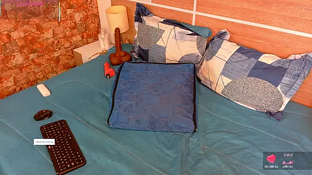 KAROL-SCOTT online show from April 17, 2026, 8:00 pm