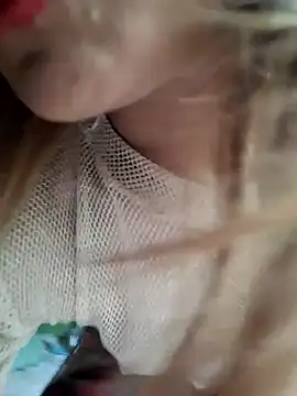 Evehampy online show from October 4, 2025, 7:37 pm