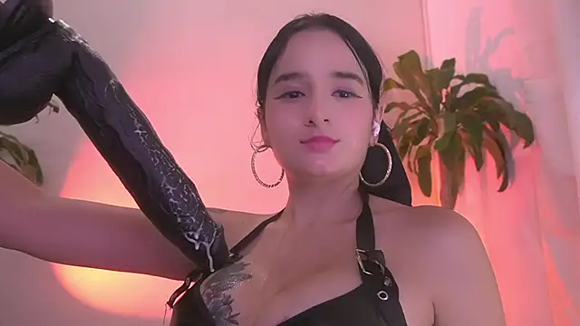 Sisirojas online show from April 15, 2026, 3:12 am