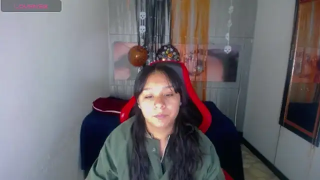 Charis 21 online show from October 31, 2025, 1:57 am