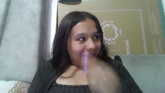 Snapshot of Charis_21 chatting on May 16, 2026, 3:16 am Charis 21 online show from May 16, 2026, 3:16 am