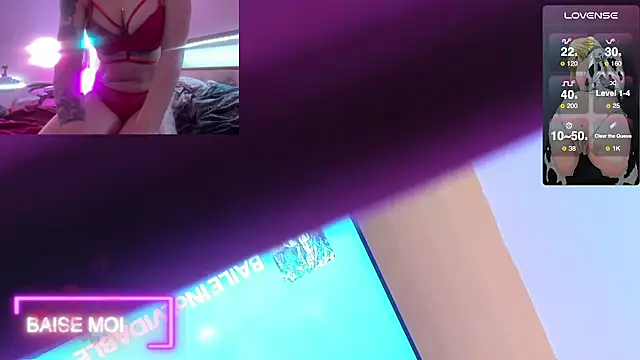 Snapshot of Liza_Rosa chatting on March 21, 2025, 9:12 pm Liza Rosa online show from March 21, 2025, 9:12 pm