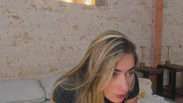 maryy campbell  online show from March 14, 2026, 11:05 am