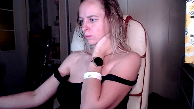 Snapshot of las_sweet chatting on November 13, 2025, 11:25 am las sweet online show from November 13, 2025, 11:25 am