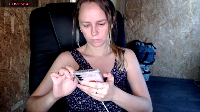 Snapshot of las_sweet chatting on July 11, 2026, 2:06 pm las sweet online show from July 11, 2026, 2:06 pm