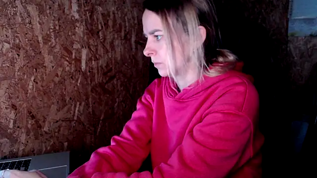 Snapshot of las_sweet chatting on February 2, 2026, 12:26 pm las sweet online show from February 2, 2026, 12:26 pm