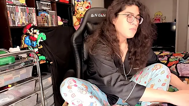 ShinyCherub online show from April 14, 2026, 9:58 am