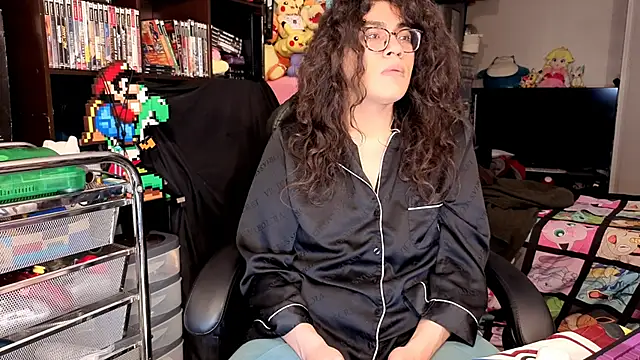 ShinyCherub online show from April 18, 2026, 6:21 pm