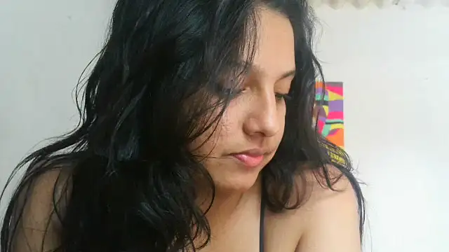 almaswan1 online show from March 4, 2025, 6:50 pm