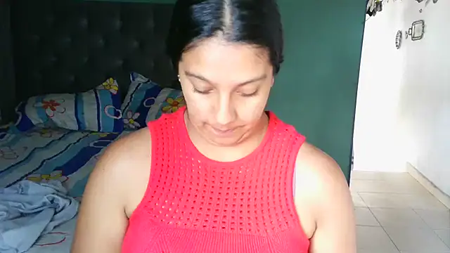 almaswan1 online show from December 15, 2025, 5:52 pm