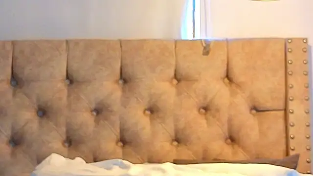 KeryHillson online show from March 10, 2026, 1:26 pm