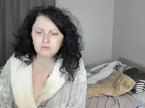 Snapshot of Lillian2 chatting on September 28, 2025, 2:51 am Lillian2 online show from September 28, 2025, 2:51 am