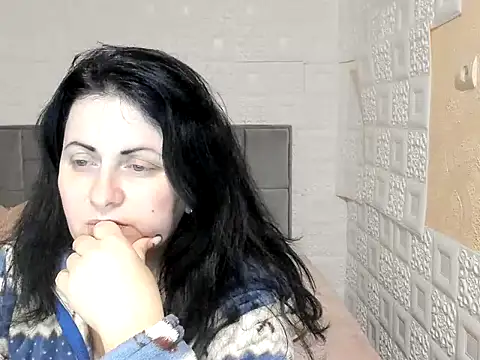 Snapshot of Lillian2 chatting on March 12, 2025, 8:19 am Lillian2 online show from March 12, 2025, 8:19 am