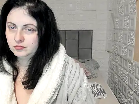 Snapshot of Lillian2 chatting on February 16, 2025, 10:33 pm Lillian2 online show from February 16, 2025, 10:33 pm