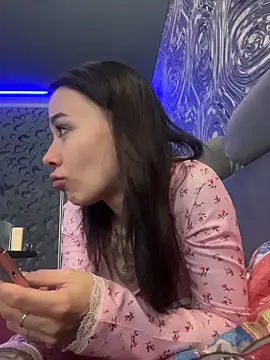 Queen of pain online show from December 21, 2025, 7:10 am