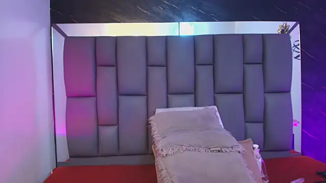  MiaBrown  online show from February 17, 2026, 12:02 pm