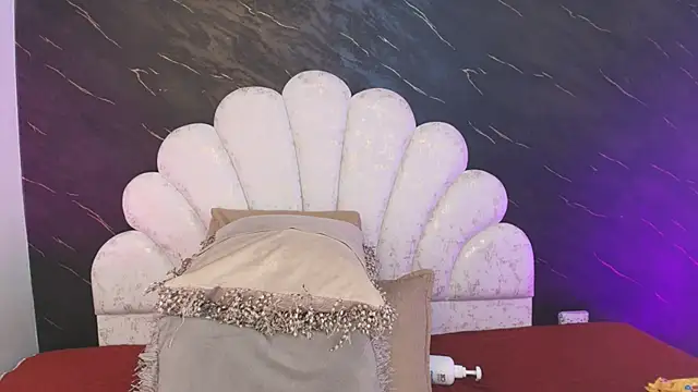  MiaBrown  online show from March 26, 2026, 12:14 pm