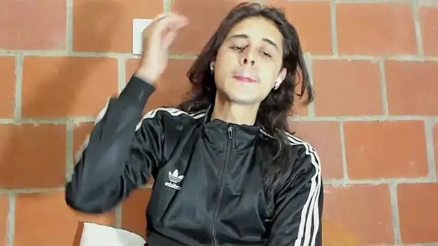 dussan online show from December 19, 2025, 2:26 am