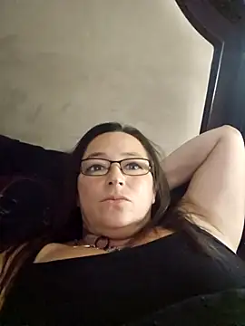 angelbaby1998 online show from September 21, 2025, 10:48 pm