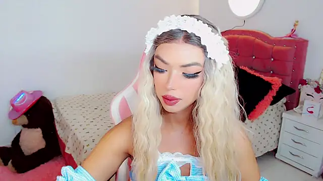 Tanedra collings online show from October 10, 2025, 4:13 am