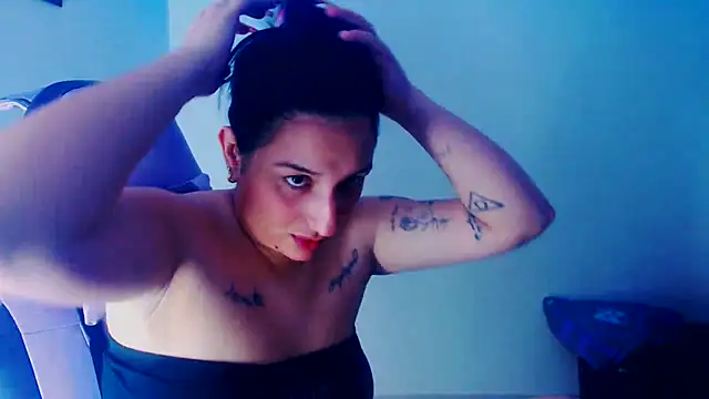 Snapshot of liz_dirty chatting on February 22, 2026, 10:11 pm liz dirty online show from February 22, 2026, 10:11 pm