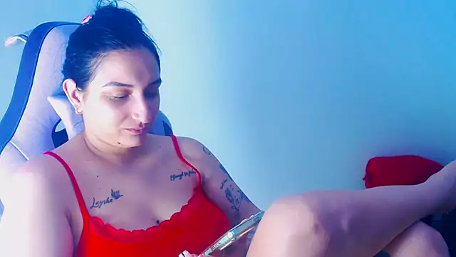 Snapshot of liz_dirty chatting on February 9, 2026, 10:19 pm liz dirty online show from February 9, 2026, 10:19 pm