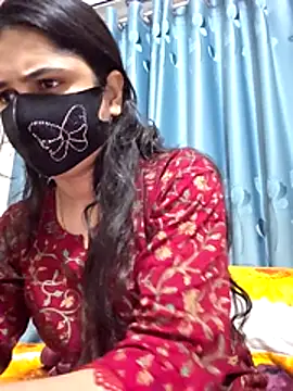 Snapshot of Suvosri chatting on February 21, 2026, 6:32 pm Suvosri online show from February 21, 2026, 6:32 pm