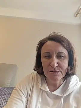 DonnaMagdalena online show from April 5, 2026, 1:51 pm