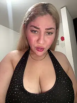 Celestedubois online show from February 7, 2026, 9:23 pm