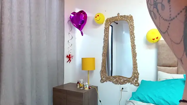 ShannaThor online show from February 19, 2025, 3:49 pm