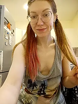  Sweet Love  online show from December 22, 2025, 11:43 am