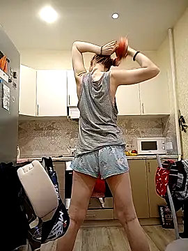  Sweet Love  online show from November 11, 2025, 1:17 pm