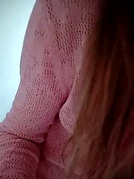  Sweet Love  online show from February 5, 2026, 12:01 pm