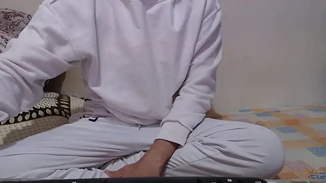 Alexdelarge323 online show from January 13, 2026, 11:36 am