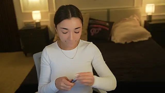 Jasmine Flow online show from October 27, 2025, 8:26 am