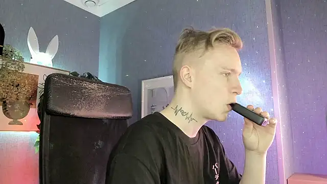 AlexxSweet online show from March 21, 2026, 6:03 am