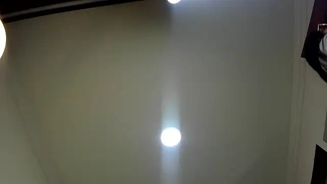 nalalye cruzz  online show from February 5, 2026, 2:51 am