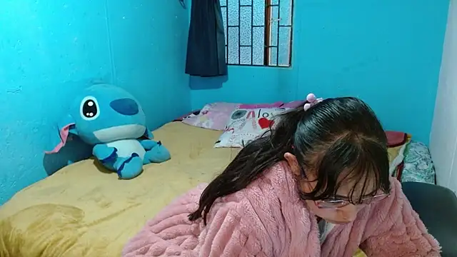 Snapshot of clarisse69 chatting on December 2, 2024, 10:40 pm clarisse69 online show from December 2, 2024, 10:40 pm